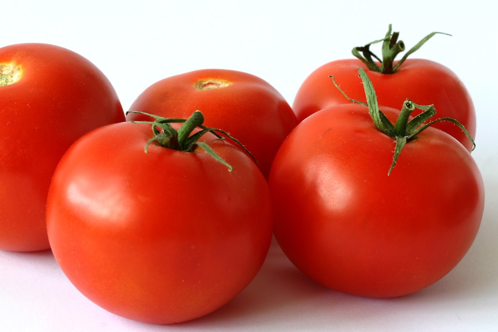 Red tomatoes for skin